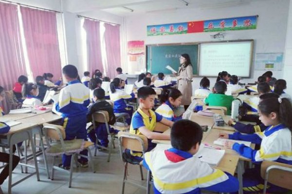 天降大任于斯人为什么改是人