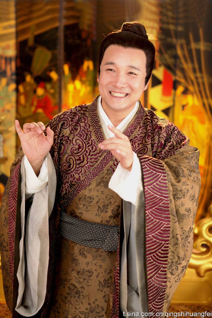 倾世皇妃的花爷爷是谁扮演的？