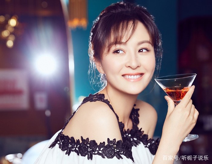 尤小刚当干爹,保剑锋称兄妹,吴奇隆是“完美丈夫”,戴娇倩为何这么多瓜?