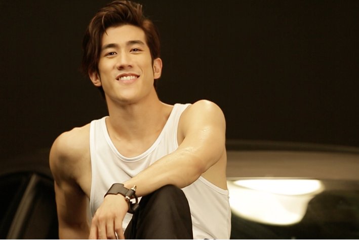 李治廷和谁长得很像