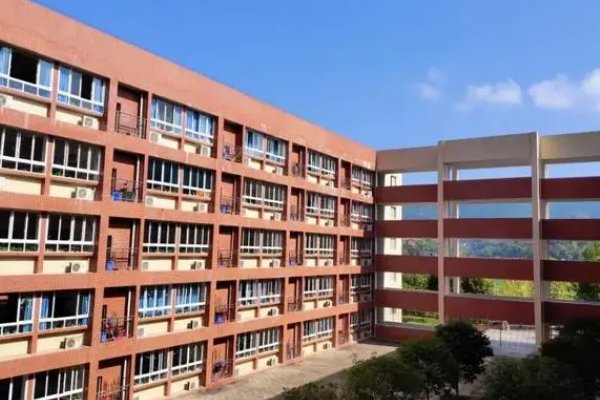 培文学校的招生热线是多少啊？