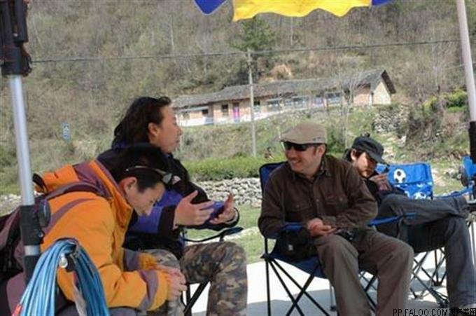 周末村官的介绍