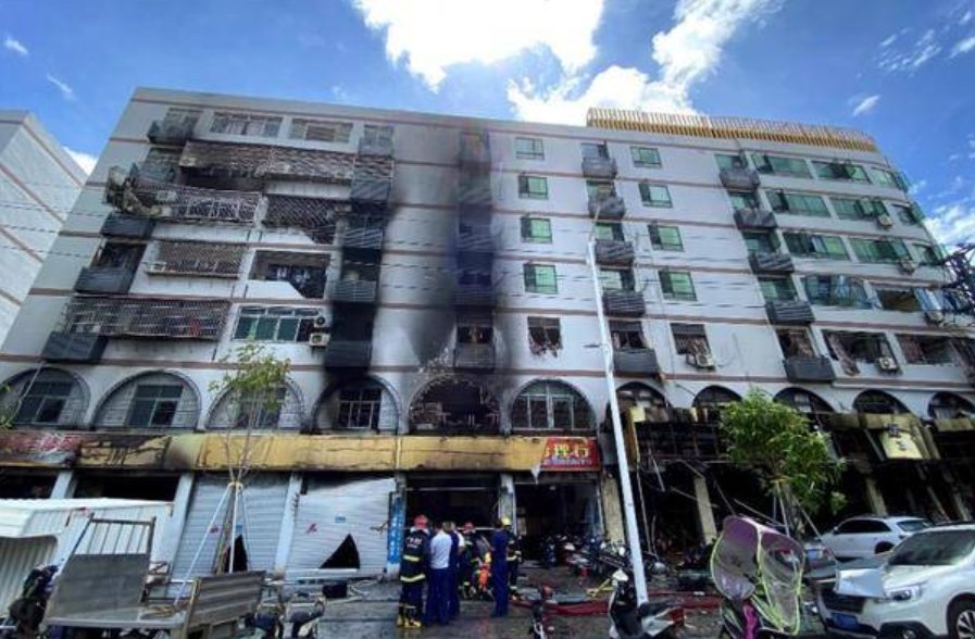 广东珠海一酒店附近爆炸，现场伤亡情况如何？