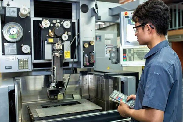 实现互换性的条件是什么