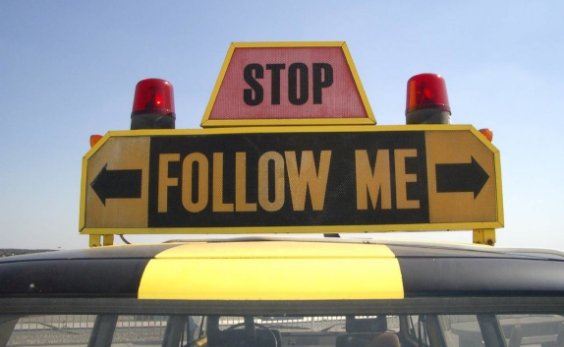 followed by什么意思？