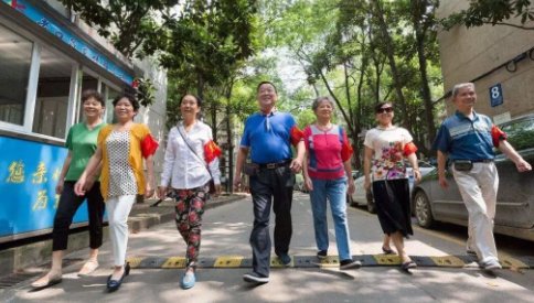 朝阳群众是什么意思？