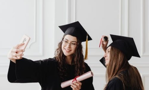 英国留学中介机构费用