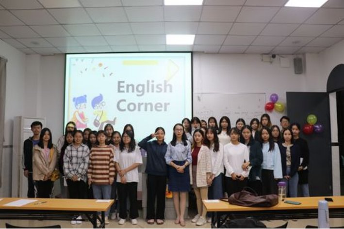 军校女孩子可以考哪些专业