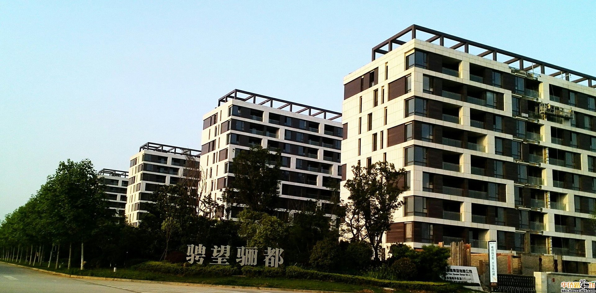 骋望骊都的介绍