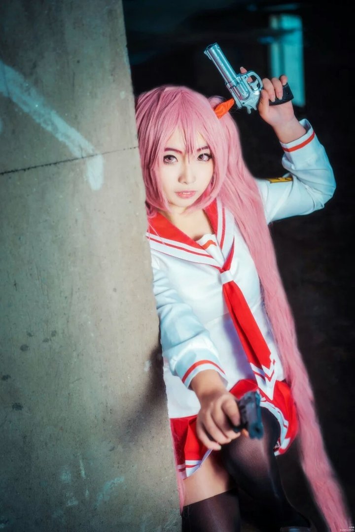 绯弹的亚里亚神崎·h·亚里亚头上的角型发饰是为了什么？