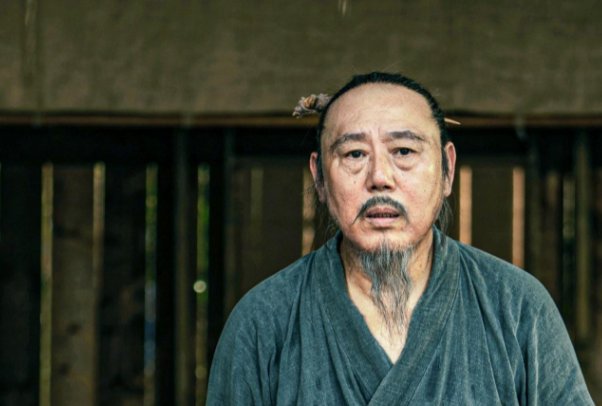 于小伟新年第一天向李诚儒道歉,并约了火锅局,到底发生了什么?