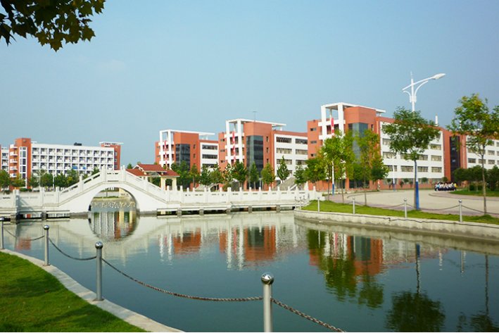 单县一中怎么样？