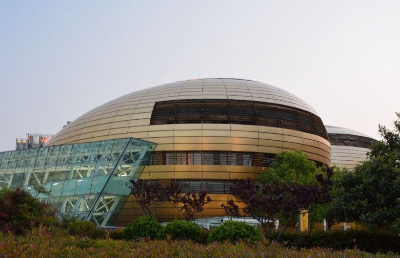 郑州哪个学校有化妆专业