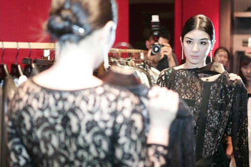 黄奕罕见谈前夫,因对方淡出荧幕没戏演,她的婚姻生活有多“惨”?