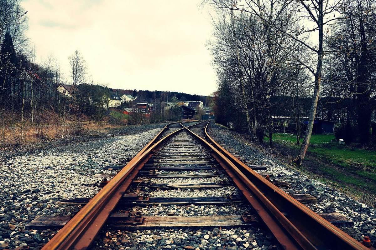 中国动车组首次出口菲律宾,为何要帮助菲律宾走入轨时代?