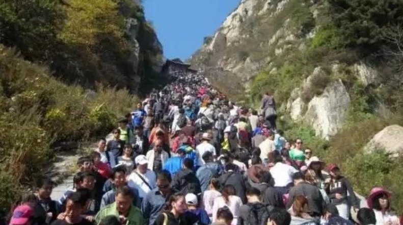 描写拥挤的场面描写