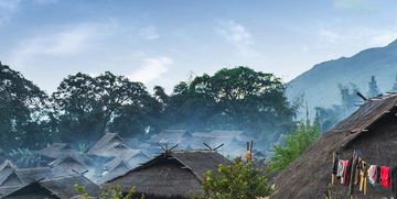 翁丁村村民称起火后打开消防栓停水，这是意外还是有人刻意为之？