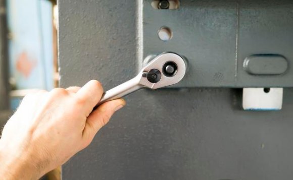 螺栓扭矩怎么计算的