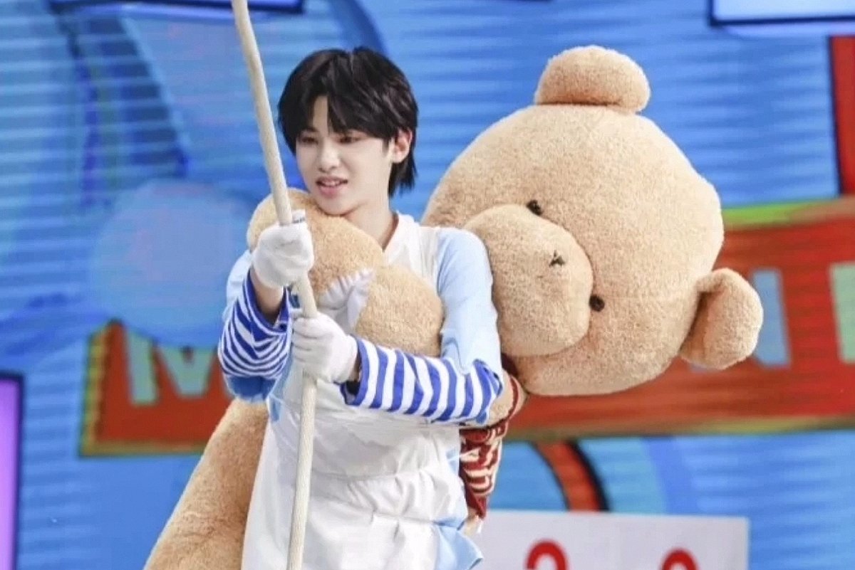 Justin黄明昊上过几次快本，分别是哪几期