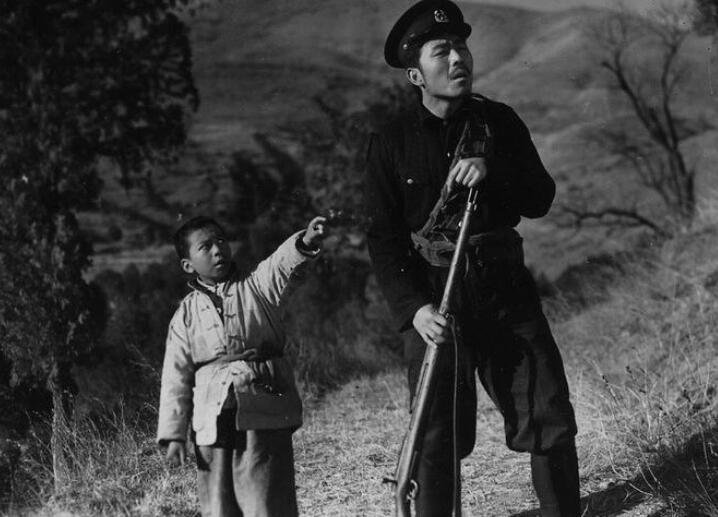 《鸡毛信》影片讲述的是什么?