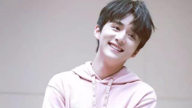 张新成谈“最佳女主”获奖感言：安能辨我是雄雌，你怎么看？