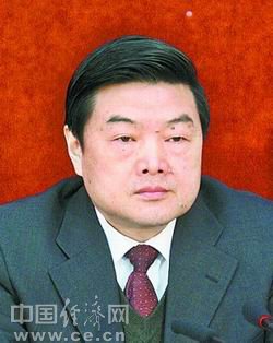 储亚平的人物简历