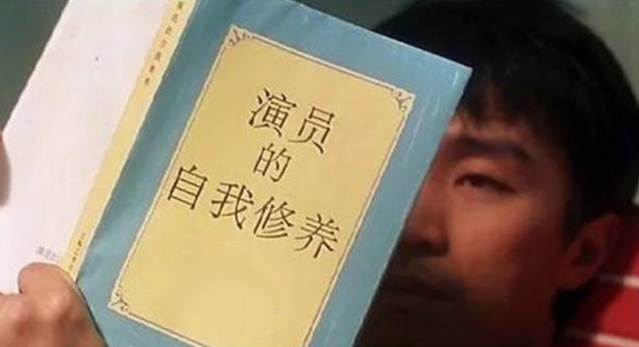 跑龙套怎么造句？