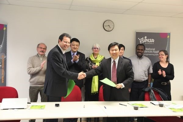 瑞典文学院是权威的文学机构，它是时候接受诺贝尔文学奖的颁发的？