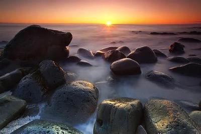 天气谚语“久雨大雾必晴”的前一句是什么?