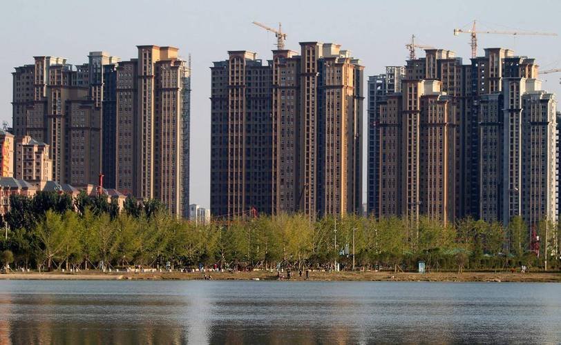 河南两县城为卖楼出奇招,当地出台了哪些相关措施?