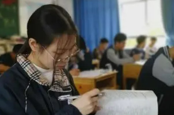 今年高考浙江语文试卷难吗