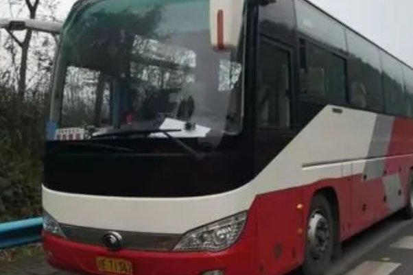 吉林一货车司机在高速服务区死亡，谁该为此事负责？