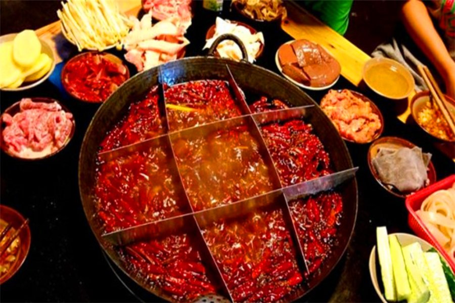 “四川不怕辣，贵州辣不怕，湖南怕不辣”，中国哪里人最能吃辣？