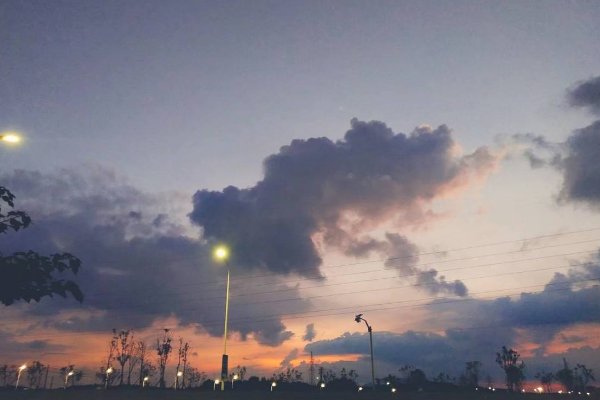 人间忽晚山河已秋全诗是什么?