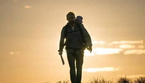 负重前行的意思