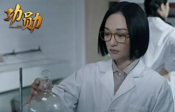 电影《功勋》含了哪八位人物?