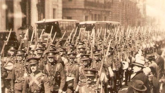 请你简单描述一下918事变和南京大屠杀