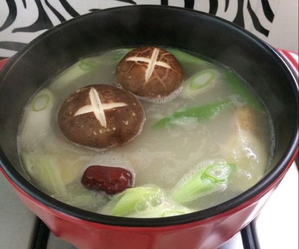 固始鹅块火锅的做法,