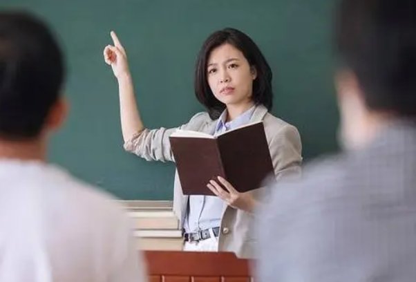 女教师二十三岁的推荐理由