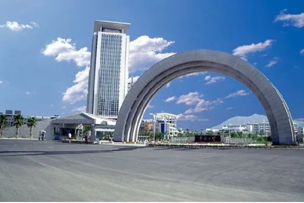 华侨大学招生办电话号码