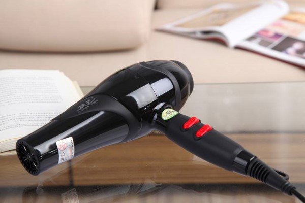 门上的胶怎么去掉