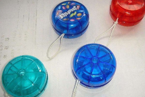 火力少年王3里的所有悠悠球。