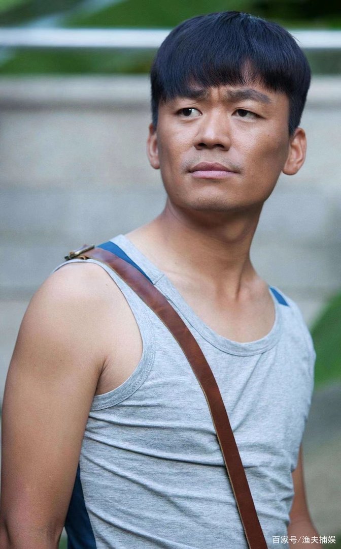 在节目中,王宝强给马蓉打电话,马蓉上气不接下气的说:我在忙呢!啥情况?