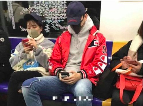 于小彤陈小纭的恋爱经过如何？