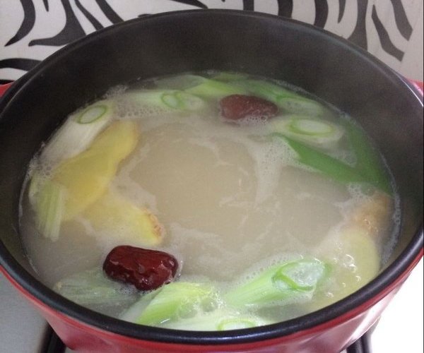 固始鹅块火锅的做法,