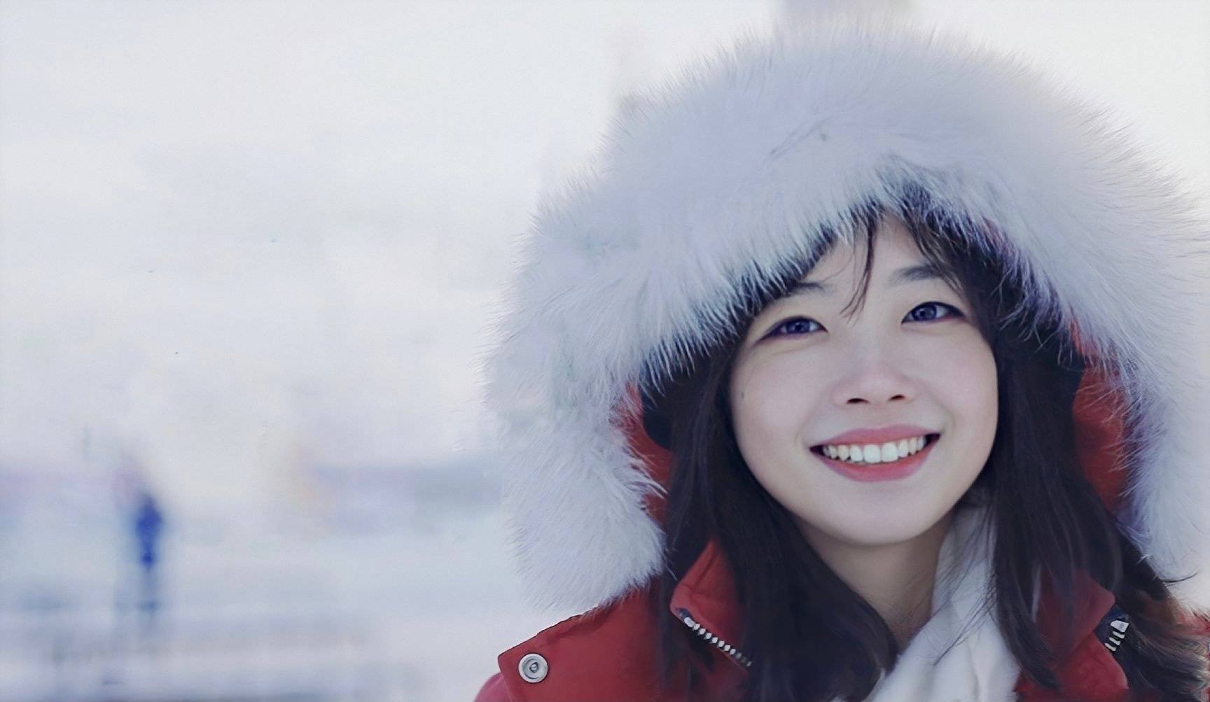 王冰冰模仿机器牛拜年刷爆热搜,网友对此有何评价?