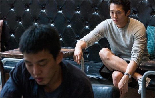 电视剧燃烧中的南国指的是哪个国家？