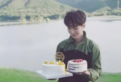 王俊凯22岁生日祝福怎么写？