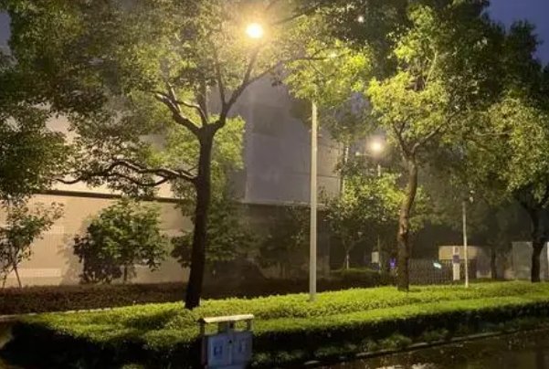 形容雨下不停的句子