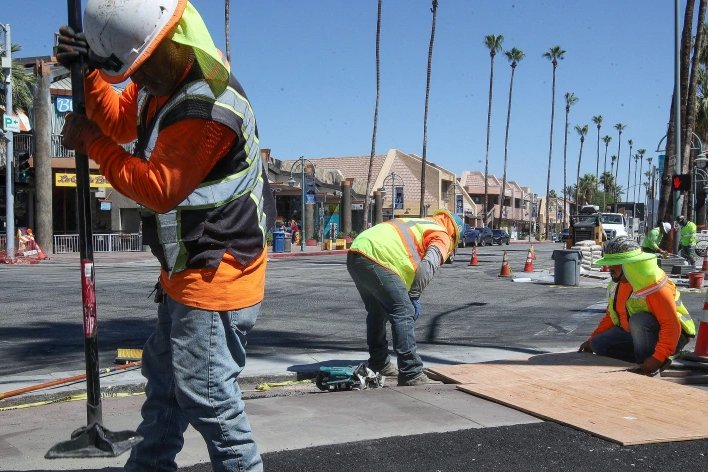 简述里昂惕夫之谜及其解释